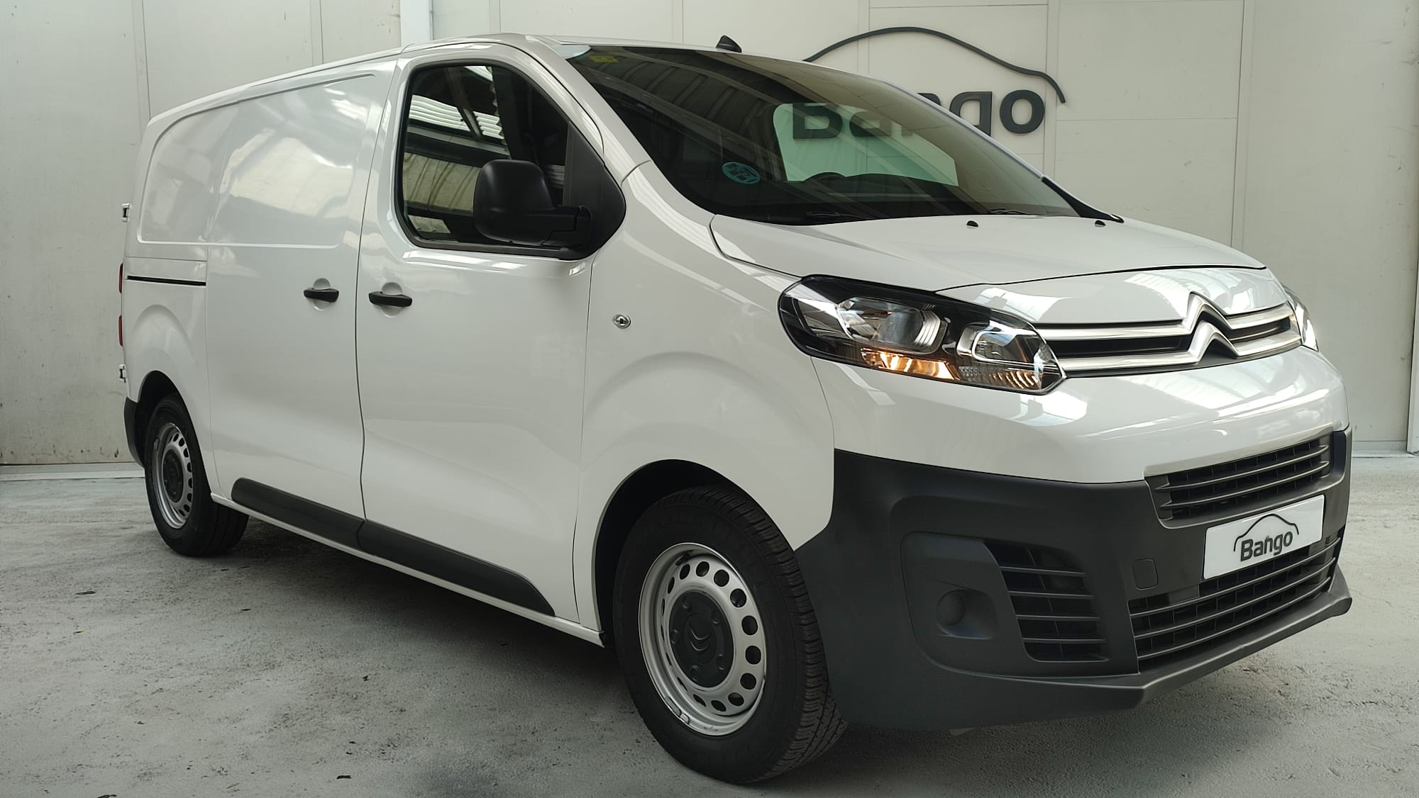 Citroen - Jumpy Talla M BlueHDi frontal izquierda